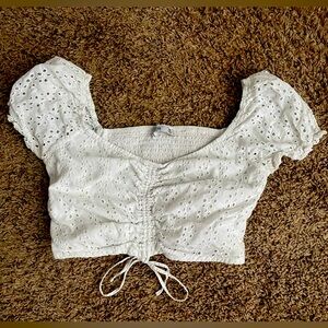 Size M Hollister cropped eyelet drawstring puff sleeve shirt
